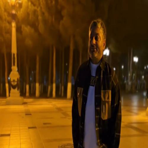 دانلود آهنگ بیر آدام از وقار صدا