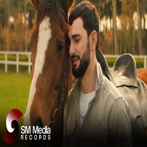 دانلود آهنگ سنسیزلمیشم(نه قدر گوینمیشم نه قدر سیزلامیشام) از جاوید بابا